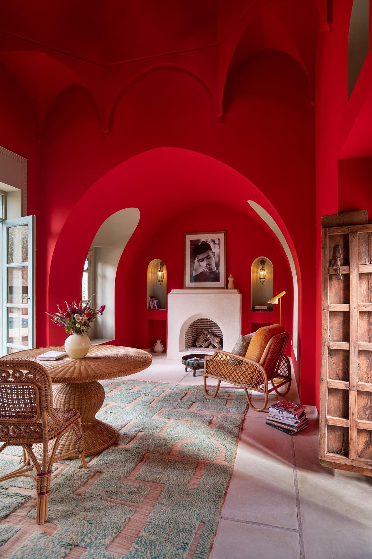 Red arched salon
