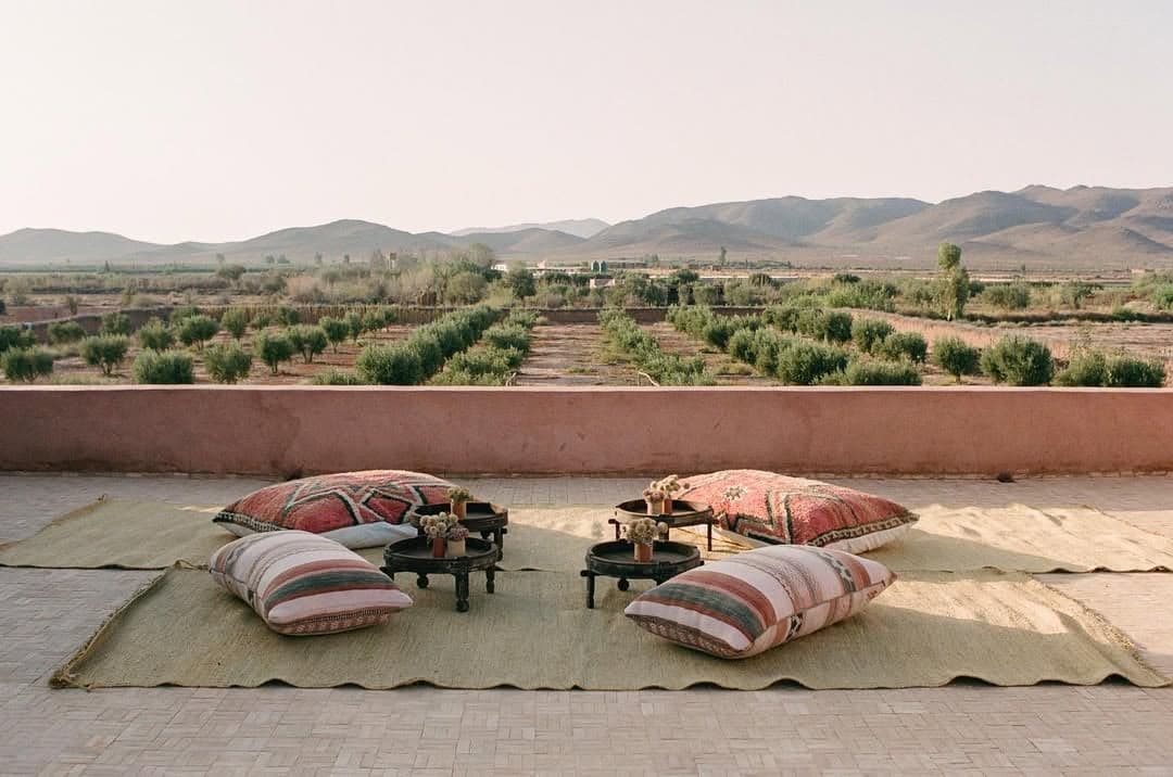 A terrace lounge with Beni cushions